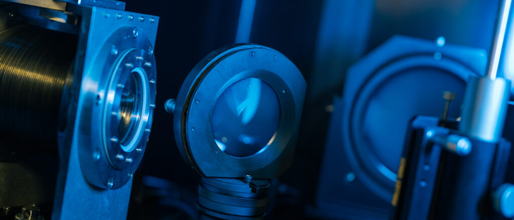 This project addresses this issue by developing novel methods to help bridge the metrology gap and in turn foster KET innovation. More specifically, this project will push the boundaries of optical measurement methods by realising a new generation of optical metrology systems, with unprecedented performances in terms of spatial resolution, traceability, reliability and robustness.
